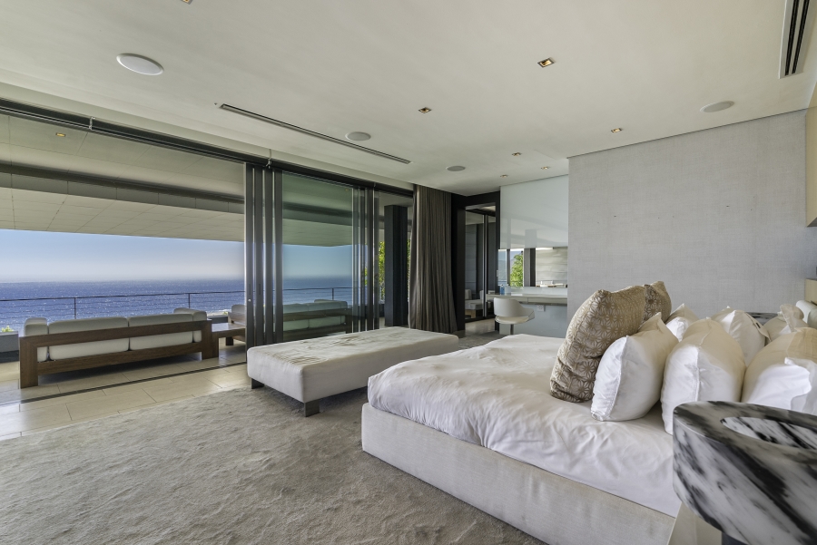 5 Bedroom Property for Sale in Clifton Western Cape
